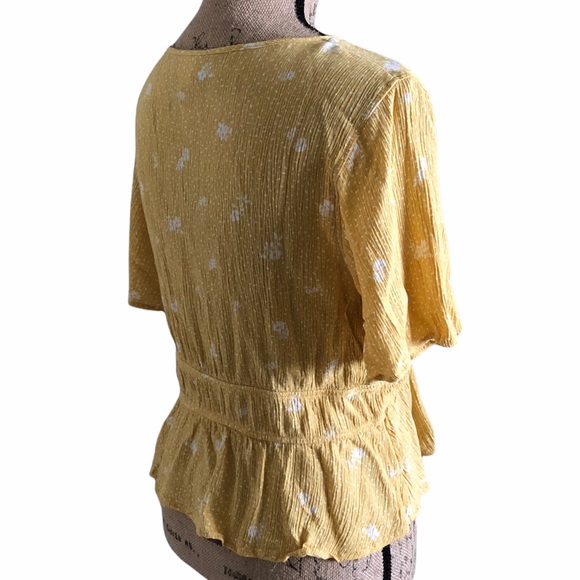 SO Boho Yellow & White Floral Blouse Size L Juniors - Picture 5 of 16